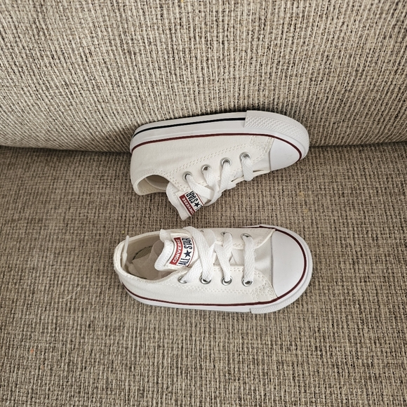 Converse Other - Converse Toddler Lace Up Sneakers